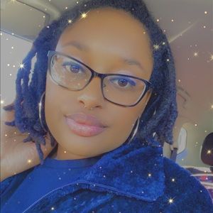 Meet your Posher, Alaina